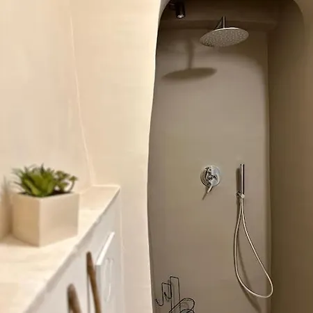 Domus Alba 10 *