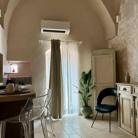 Apartman Domus Alba 10 *
